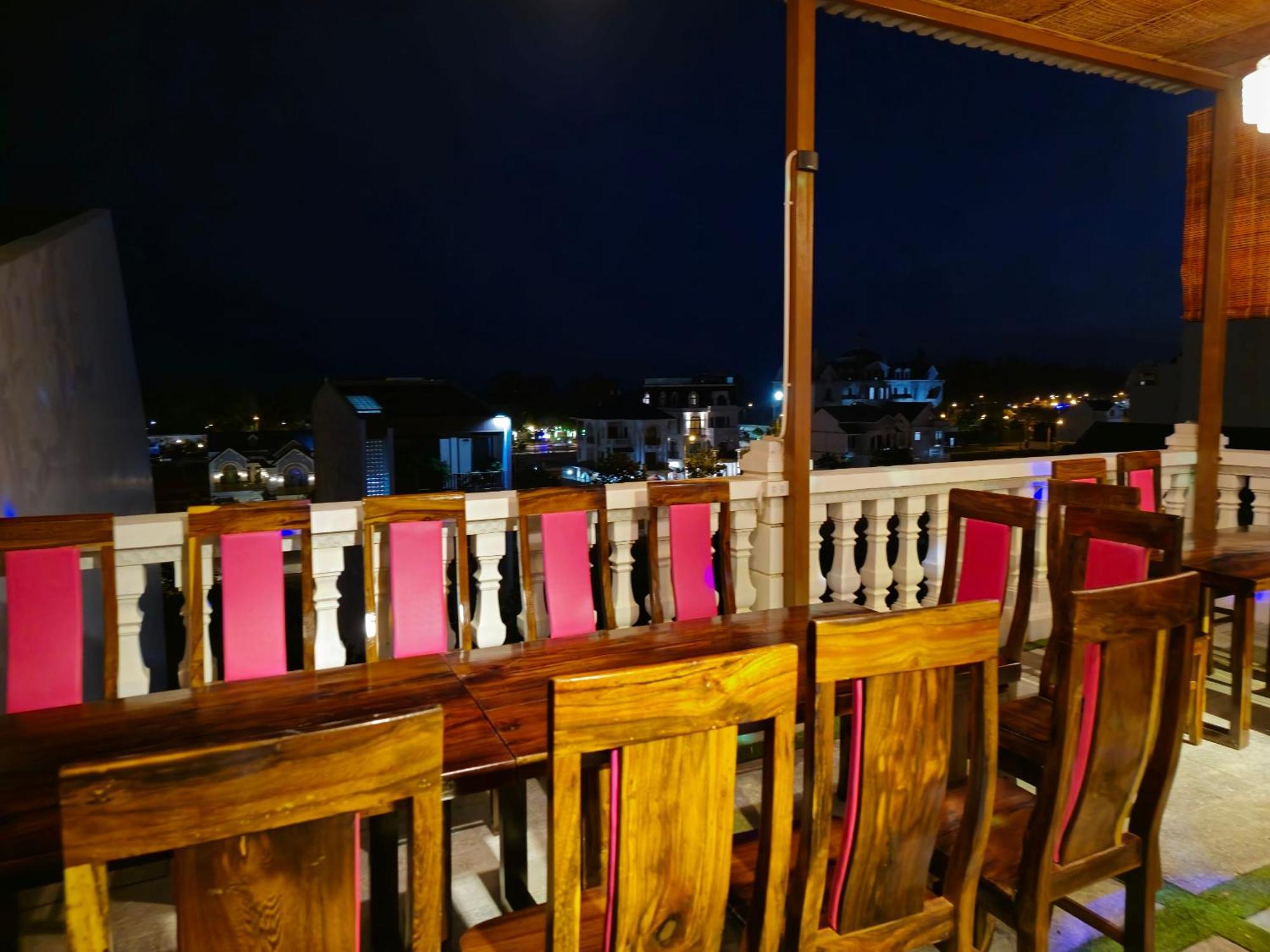 Queen Sea Hotel 판티엣 외부 사진